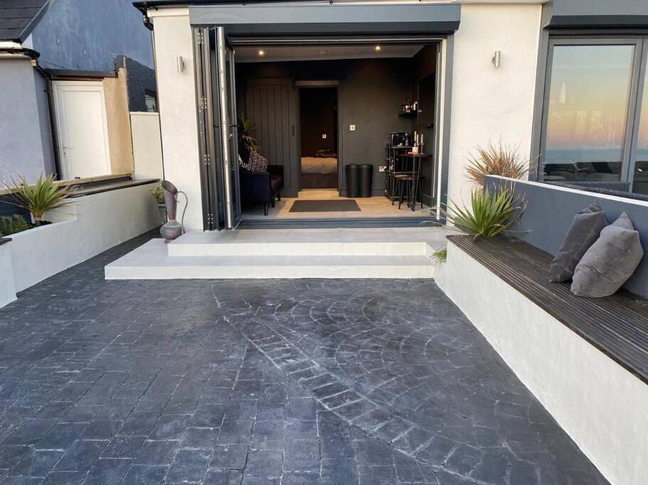 Seaview Apartment *